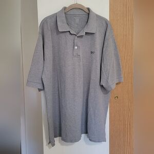 💜2 for $10💜 Bundle and save Reebok Gray Polo Shirt